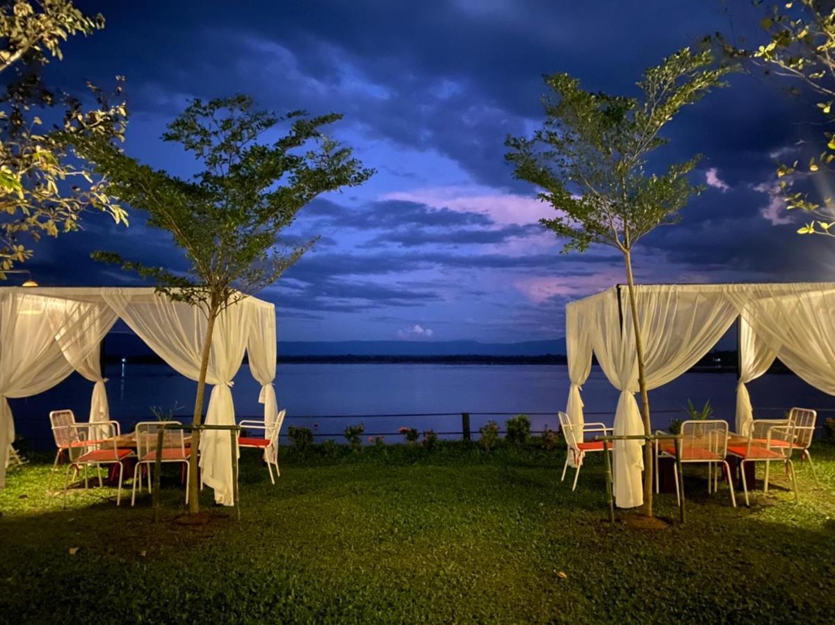 Hotel The Riviera Champasak Exteriér fotografie